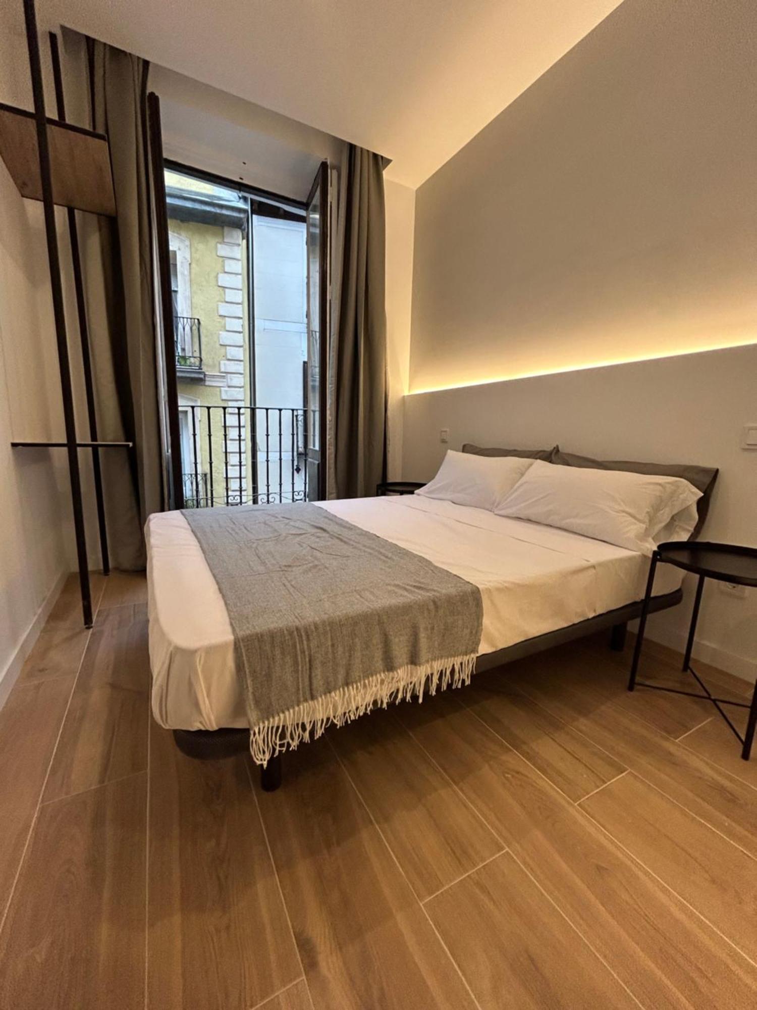 Casa De Huespedes San Andres Hotell Madrid Exteriör bild
