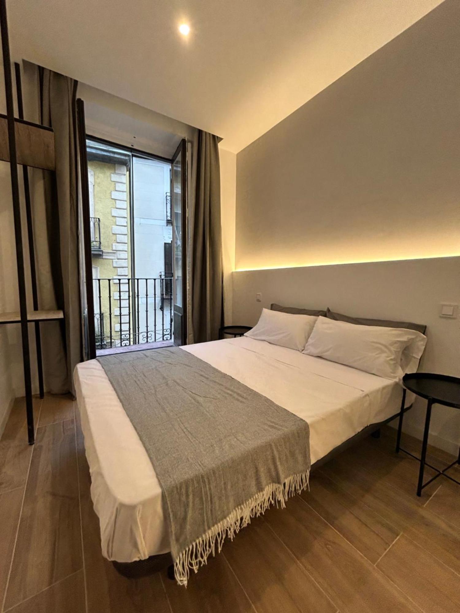 Casa De Huespedes San Andres Hotell Madrid Exteriör bild