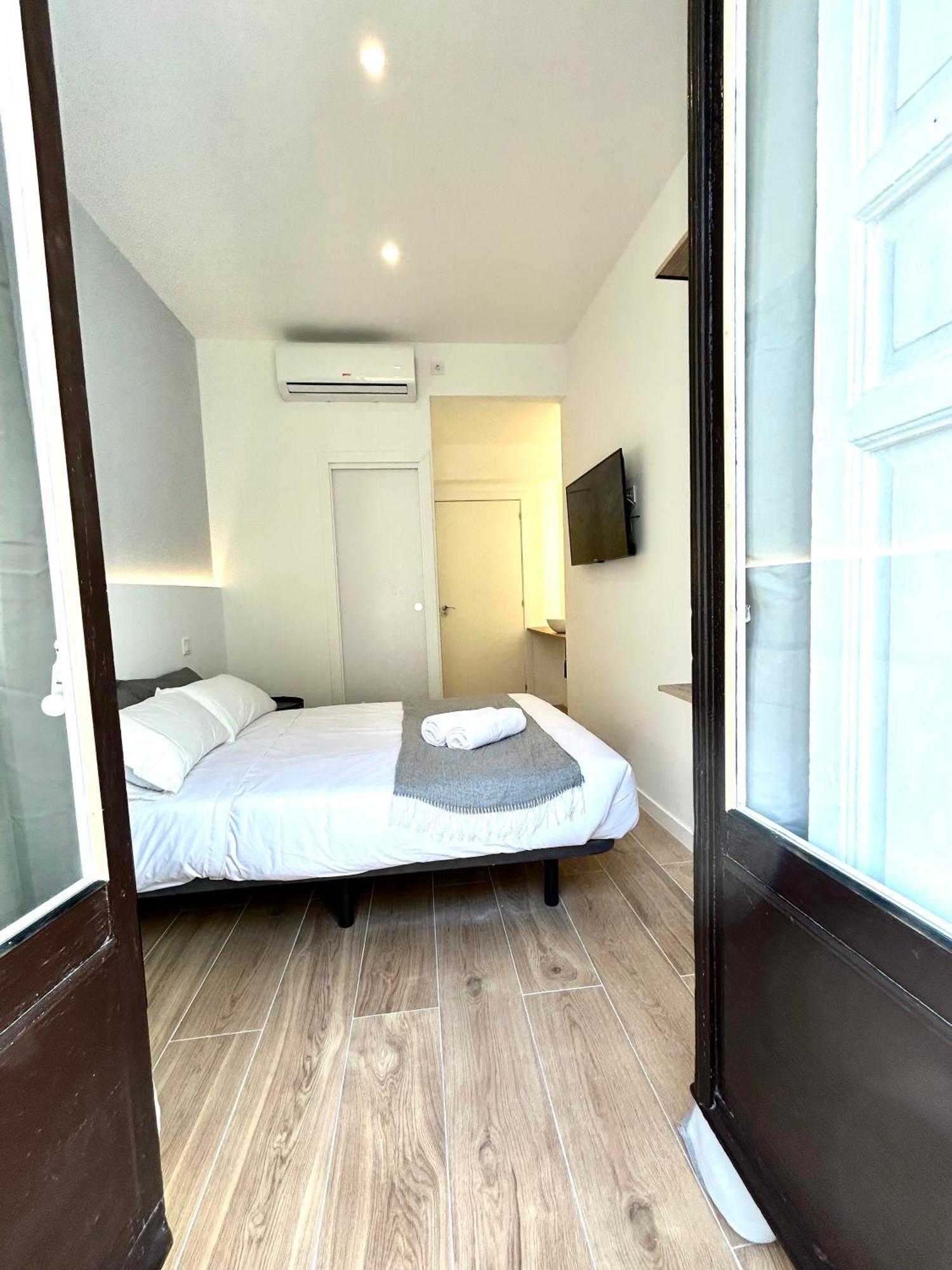 Casa De Huespedes San Andres Hotell Madrid Exteriör bild