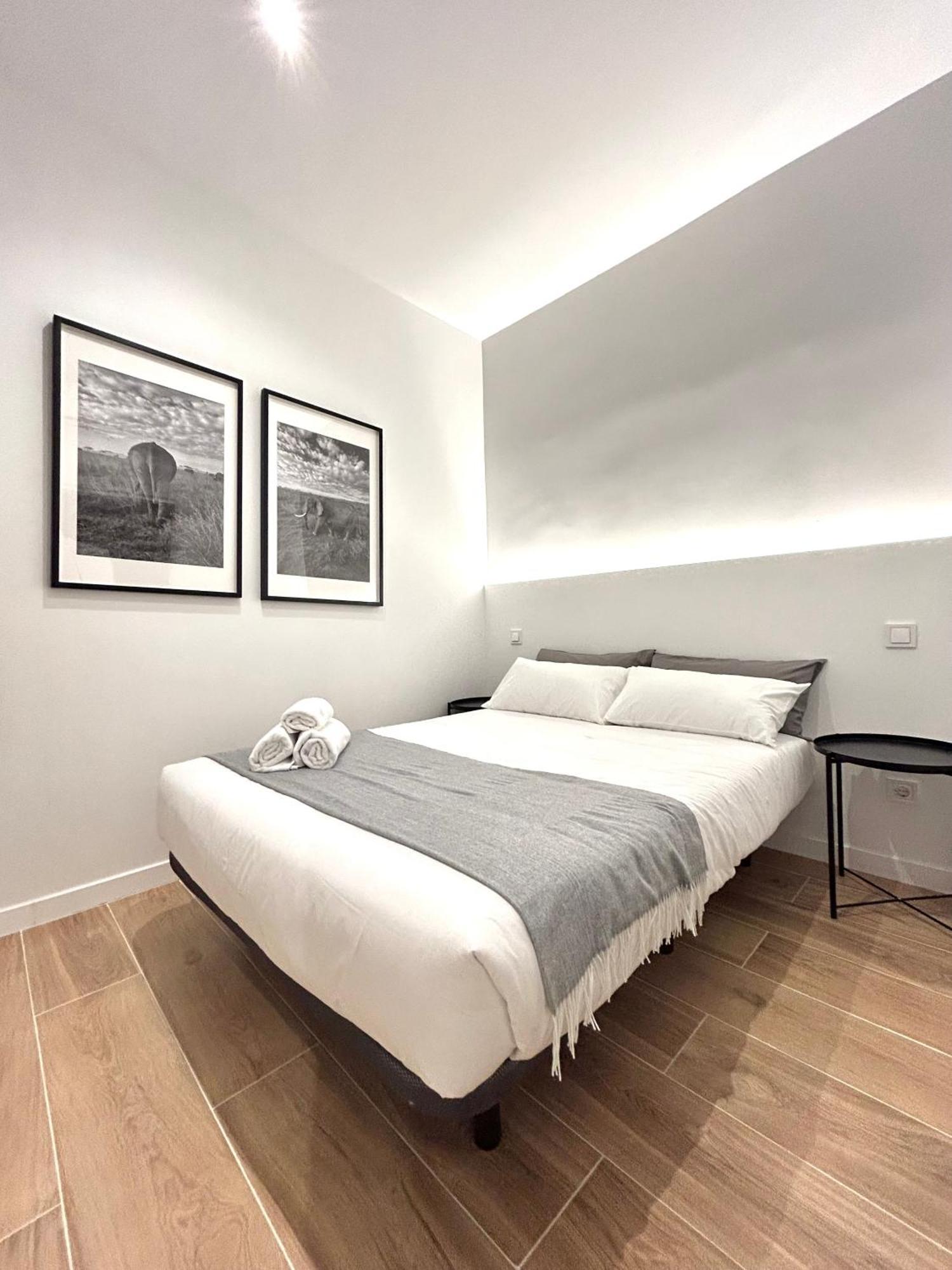 Casa De Huespedes San Andres Hotell Madrid Exteriör bild
